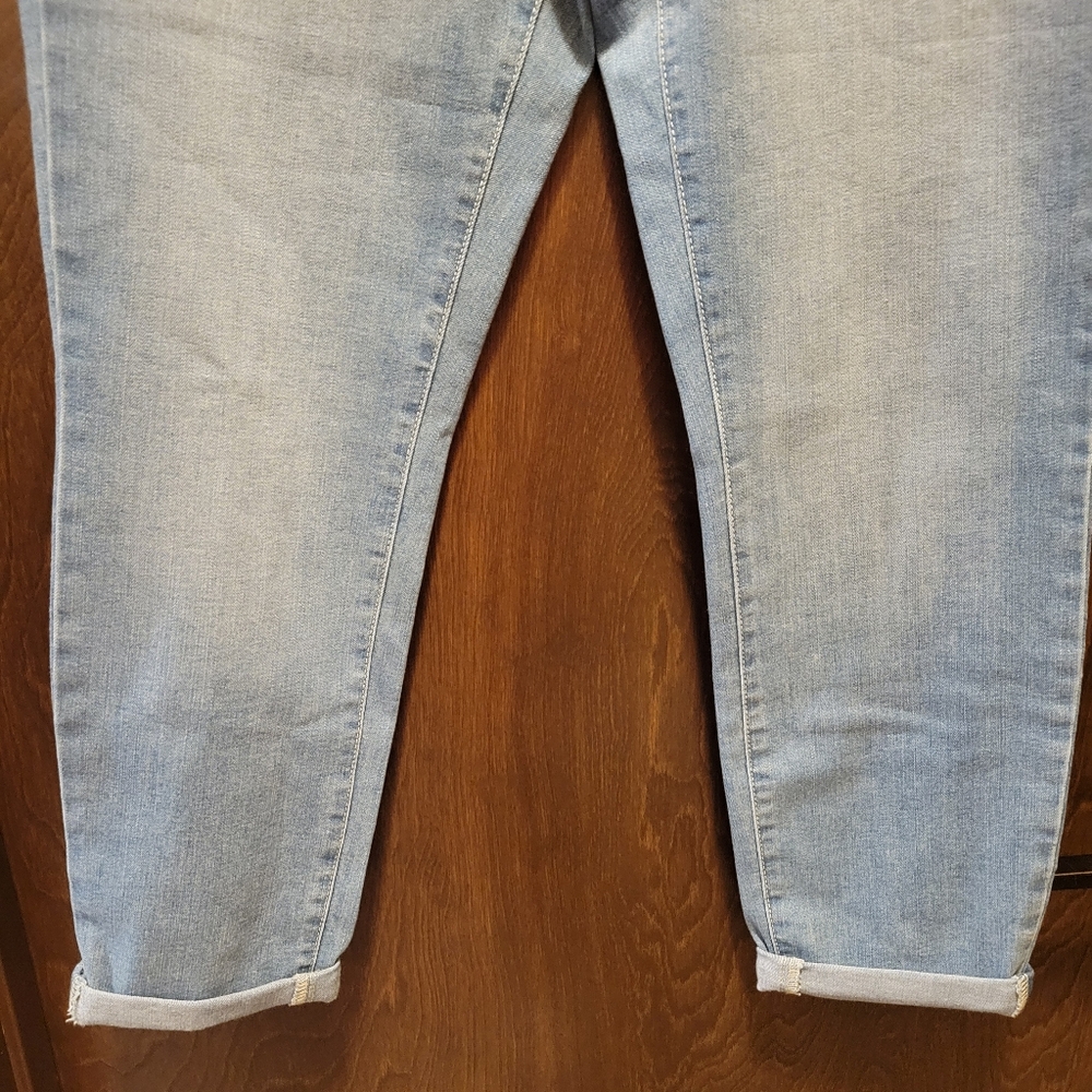 Jessica Simpson Rolled Crop Skinny Jeans NWT - Picture 4 of 12